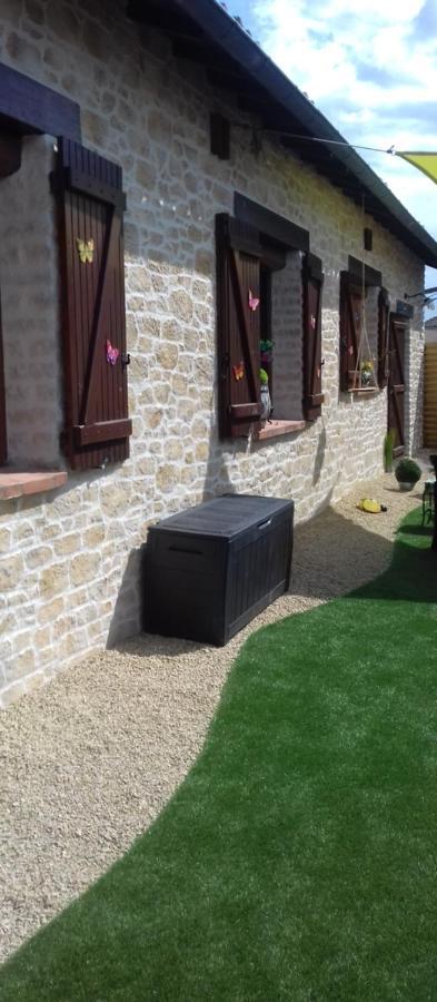 Au Gue Du Bois Bed & Breakfast Neuville-du-Poitou Exterior photo